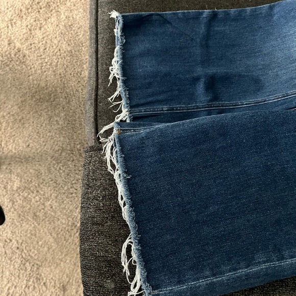 Kut from the Kloth size 14 Kelsey style ankle length with raw hem and wide leg - Picture 5 of 5